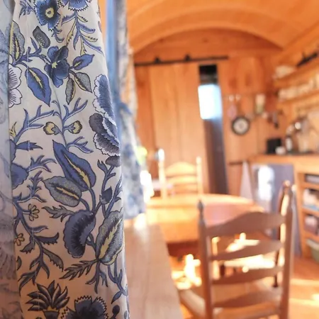 Herdershut 'de Skoeboet', Vlakbij Zee