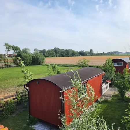 Herdershut 'de Skoeboet', Vlakbij Zee *