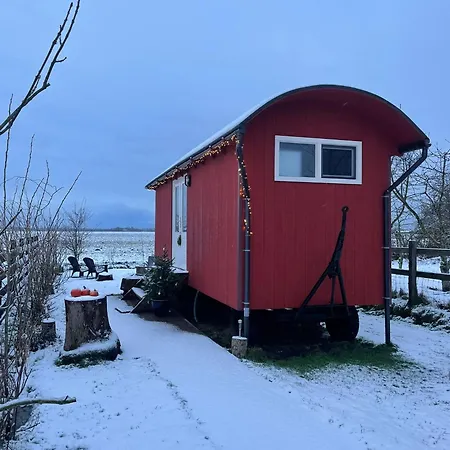Herdershut 'de Skoeboet', Vlakbij Zee
